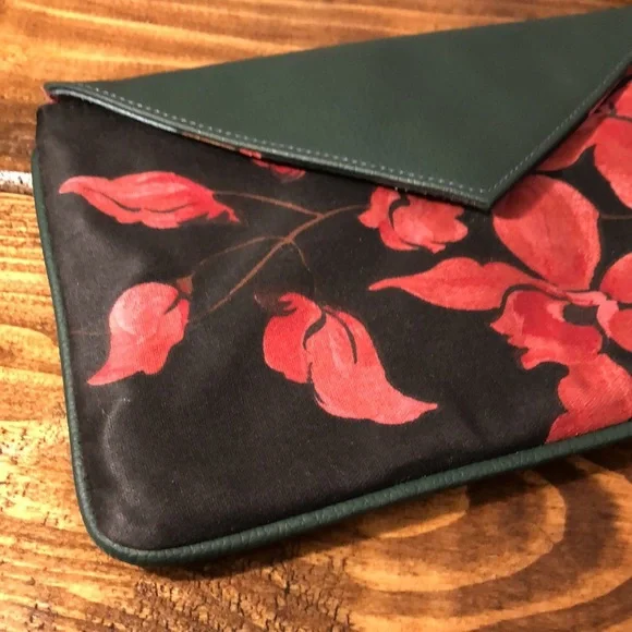 Marakita Firenze wristlet clutch - Picture 2 of 8
